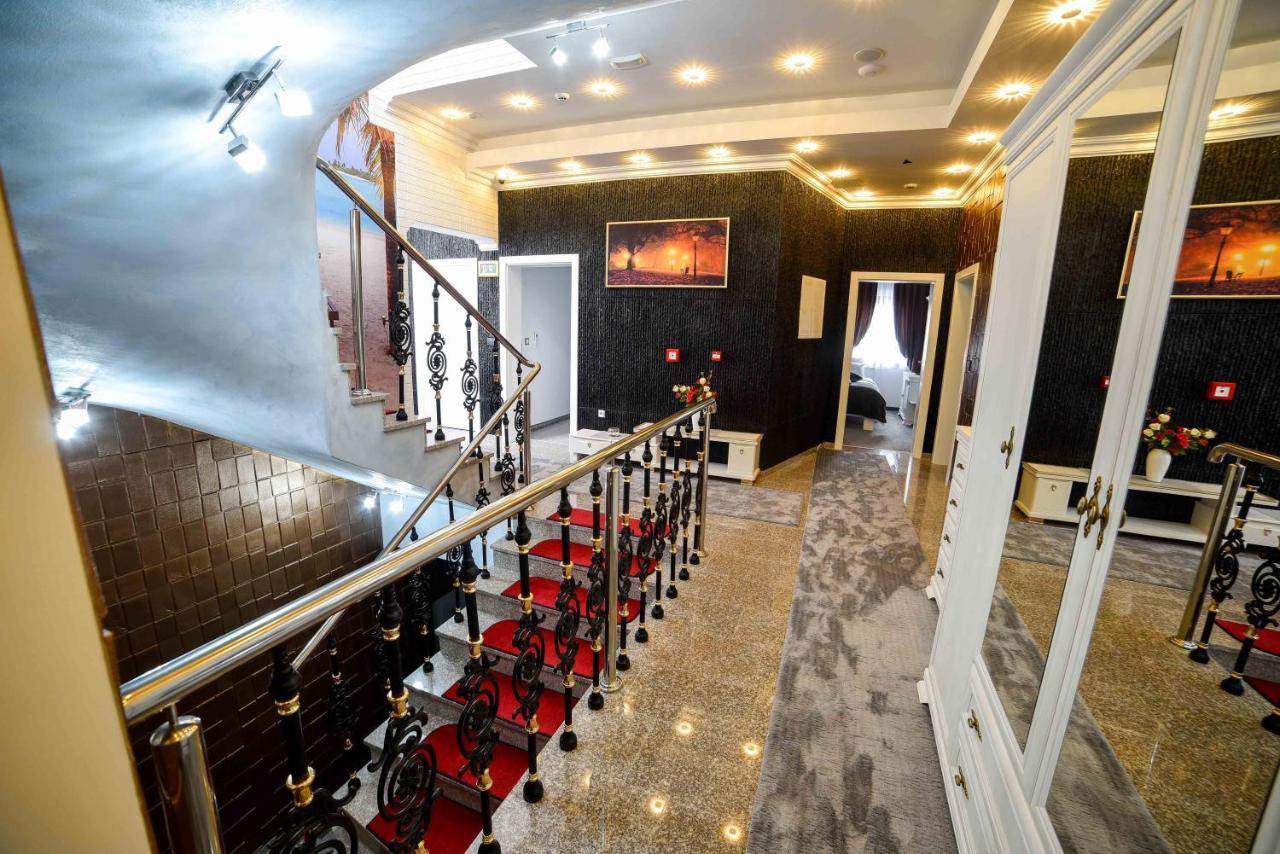 Hotel Palace 벨리카 클라두사 외부 사진