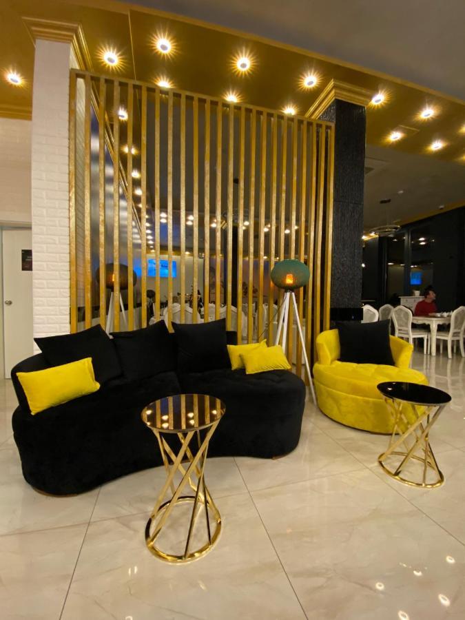 Hotel Palace 벨리카 클라두사 외부 사진