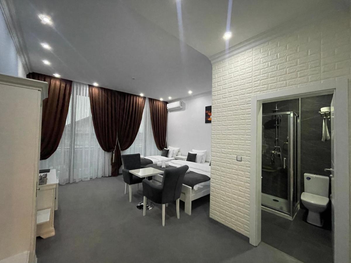 Hotel Palace 벨리카 클라두사 외부 사진